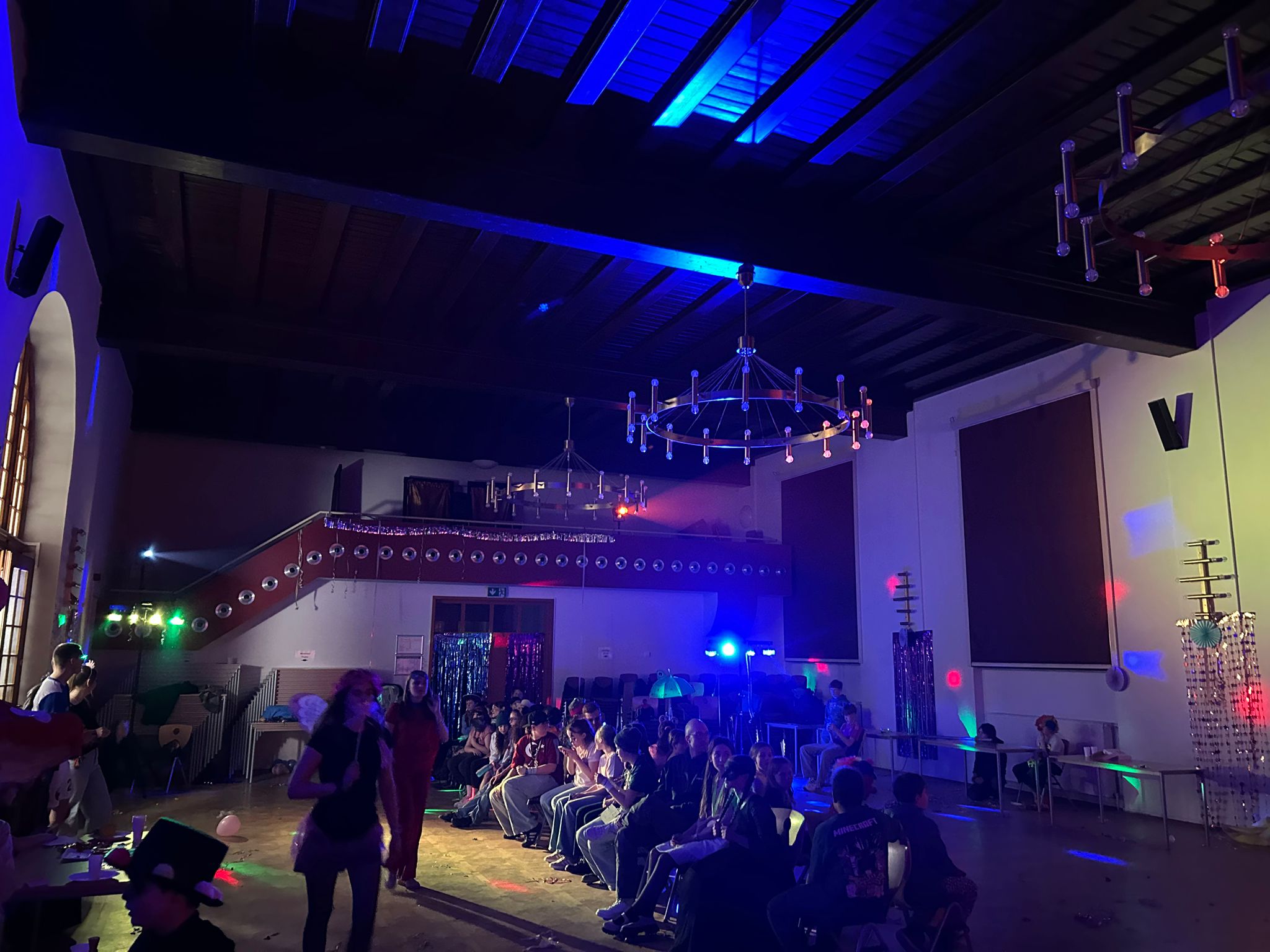 images/25_26/260326_Fasching/Stuhltanzbild%20Fasching%202026.jpg#joomlaImage://local-images/25_26/260326_Fasching/Stuhltanzbild Fasching 2026.jpg?width=2048&height=1536