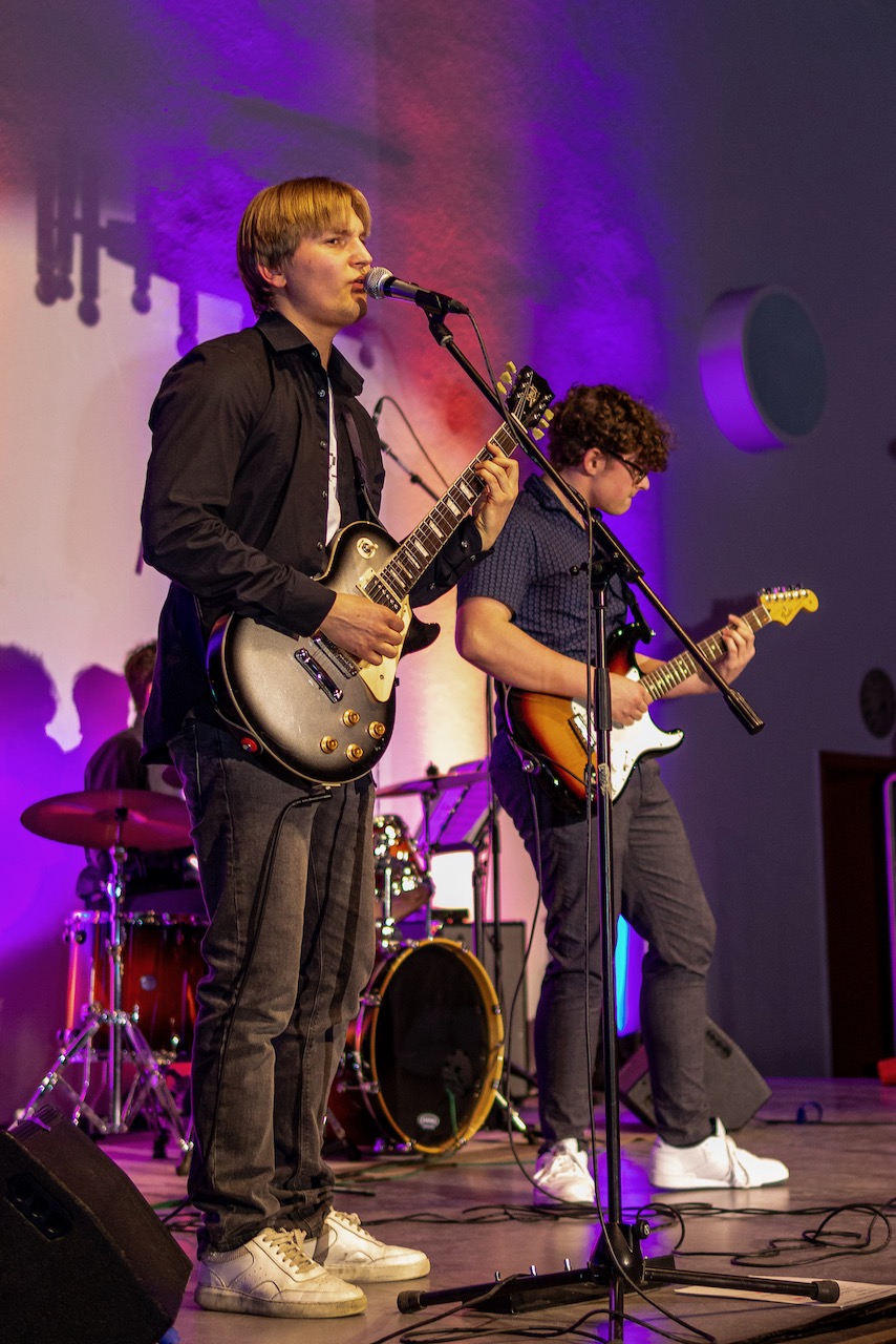 images/Bilder_RSG_HP/Fotos/2023-04-06_RSG_Band_Friends/rsgband-and-friends-03.jpg#joomlaImage://local-images/Bilder_RSG_HP/Fotos/2023-04-06_RSG_Band_Friends/rsgband-and-friends-03.jpg?width=854&height=1280