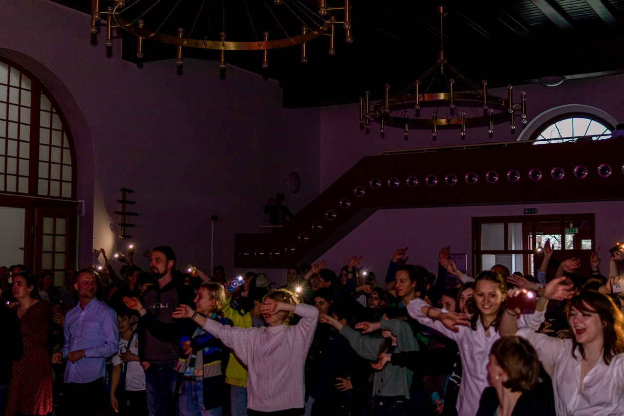 images/Bilder_RSG_HP/Fotos/2023-04-06_RSG_Band_Friends/rsgband-and-friends-06.jpg#joomlaImage://local-images/Bilder_RSG_HP/Fotos/2023-04-06_RSG_Band_Friends/rsgband-and-friends-06.jpg?width=1280&height=854