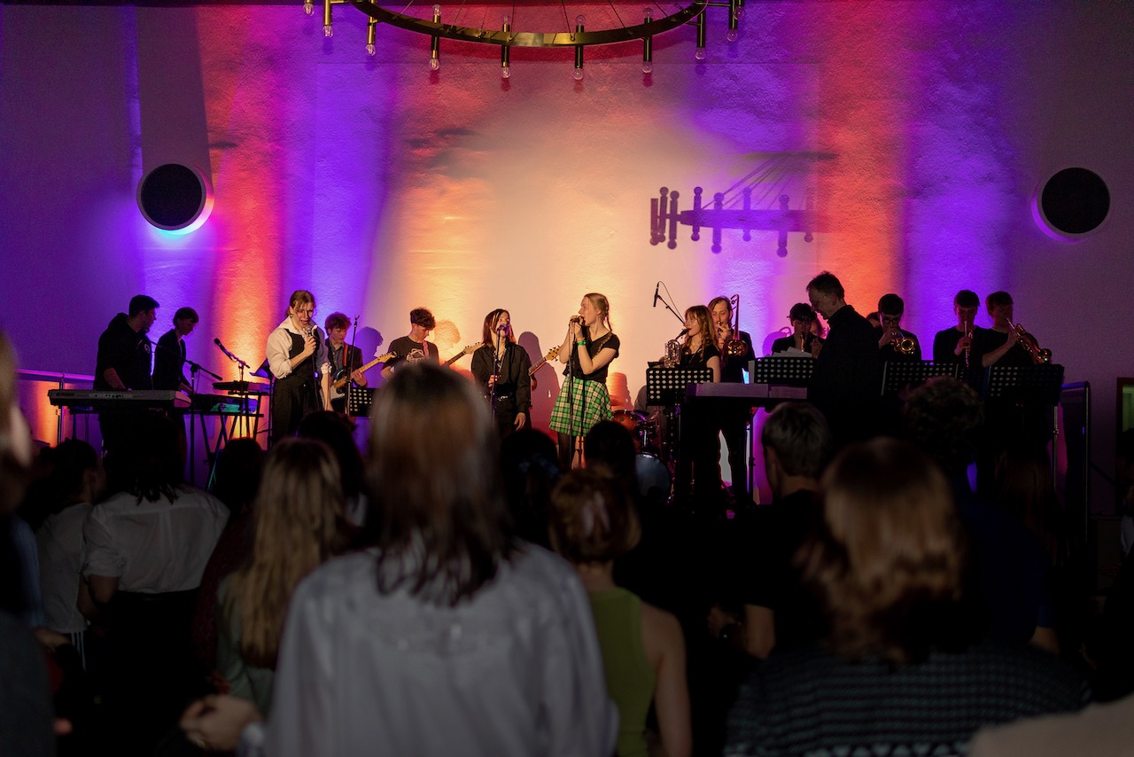 images/Bilder_RSG_HP/Fotos/2023-04-06_RSG_Band_Friends/rsgband-and-friends-39.jpg#joomlaImage://local-images/Bilder_RSG_HP/Fotos/2023-04-06_RSG_Band_Friends/rsgband-and-friends-39.jpg?width=1280&height=854