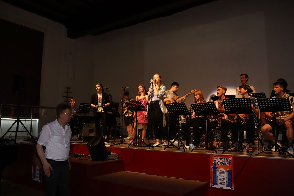 images/Struktur/Rueckblicke/2022-06-30-Sommerkonzert/img_0425-1.jpg