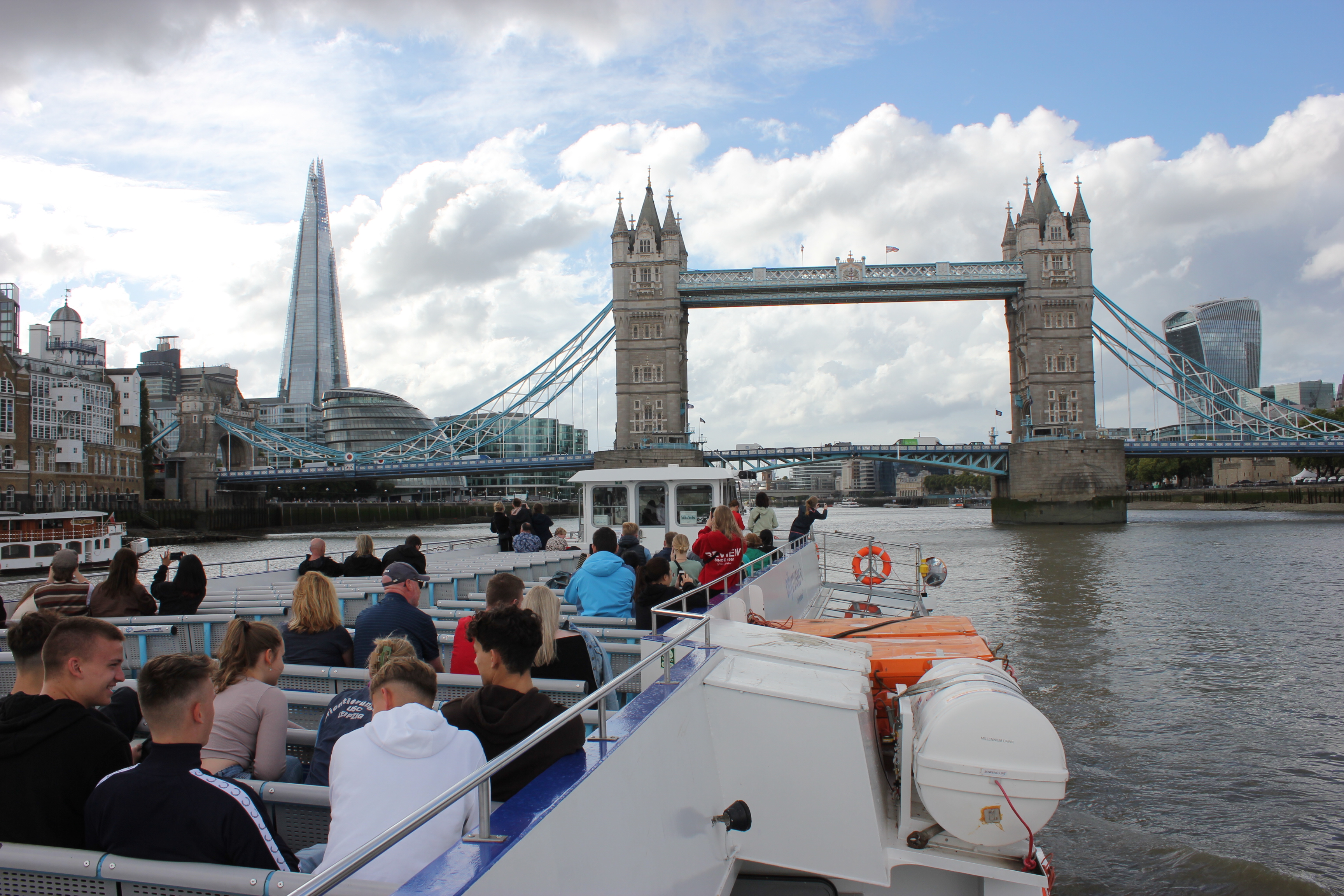 images/Struktur/Rueckblicke/2022.10%20-%20londonfahrt%2011/IMG_7701.jpg#joomlaImage://local-images/Struktur/Rueckblicke/2022.10%20-%20londonfahrt%2011/IMG_7701.jpg?width=3456&height=2304