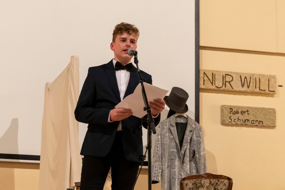 images/Struktur/Rueckblicke/2019.09.20_200.Geburtstag_Clara_Schumann/dsc_1085.jpg